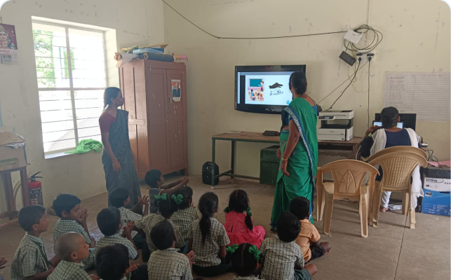 Digitizing Government Classrooms